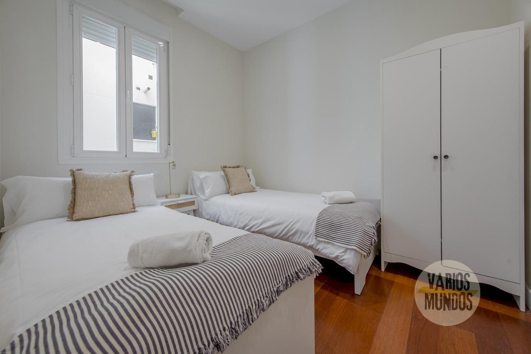 Premium Apt 10Pax En Plaza Espana-Gran Via Madrid Exterior photo