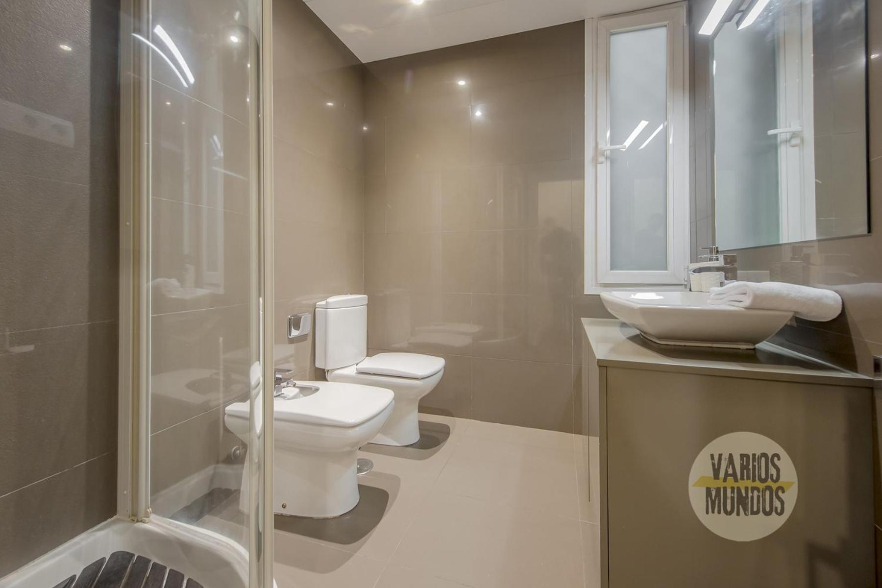 Premium Apt 10Pax En Plaza Espana-Gran Via Madrid Exterior photo